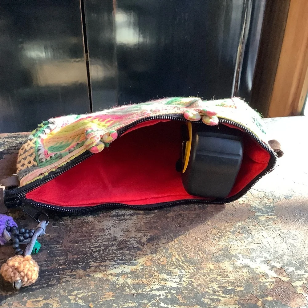 Vintage Hmong Textile Cosmetic Bag Clutch - Picture 5 of 5